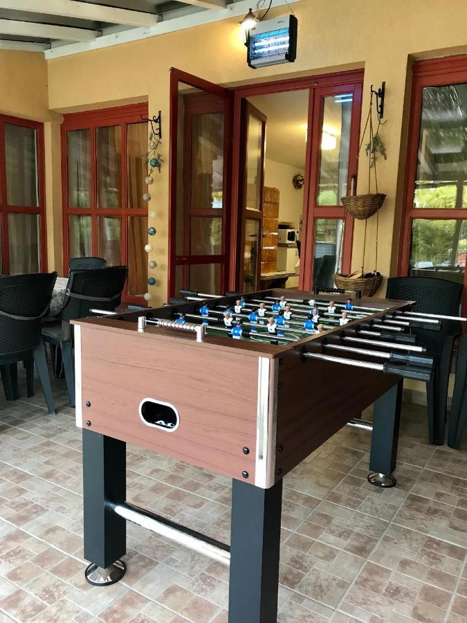 Viharsarki Apartman Gyula Exterior foto