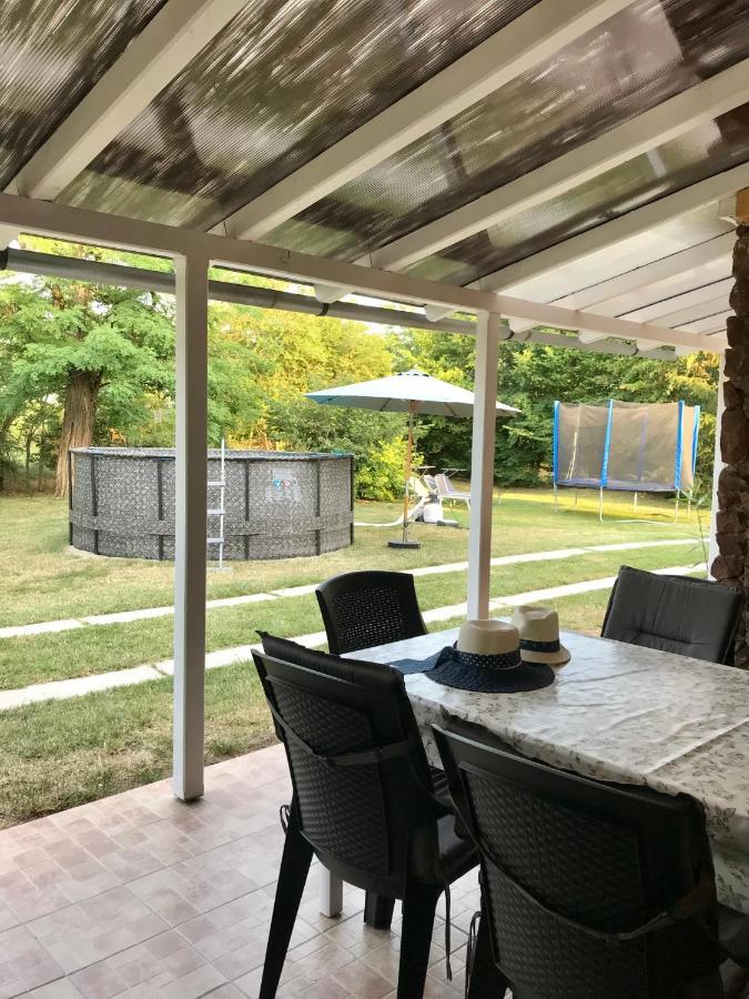 Viharsarki Apartman Gyula Exterior foto